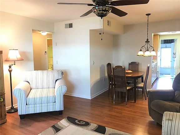 5th image of 5895 18th St N APT 3