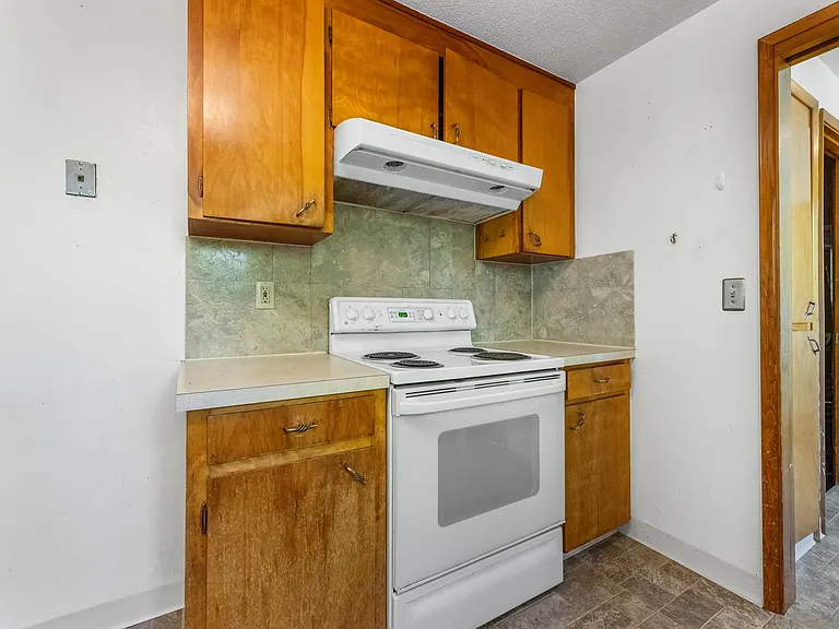 9301 Elwood Dr SW — Photo 7