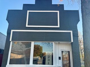 1231 Eureka Rd, Wyandotte, MI 48192
