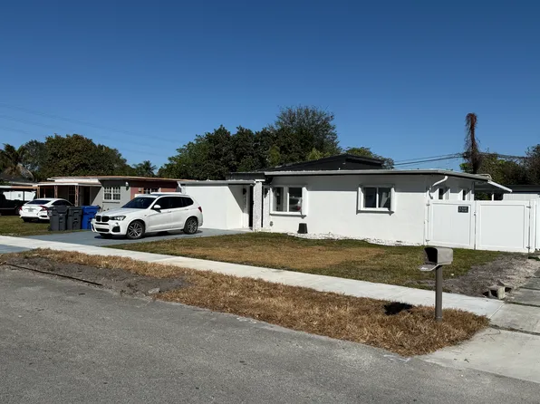 6351 Mayo St, Hollywood, FL 33023