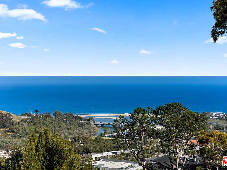 23812 Malibu Crest Dr — Photo 8