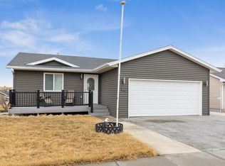 4712 Three Rivers Dr, Rapid City, SD 57701