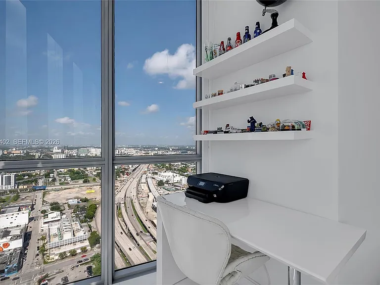 1100 Biscayne Blvd #3901 — Photo 18