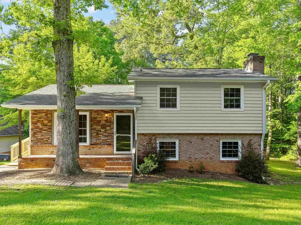 2604 Chippendale Trl, Sanford, NC 27330