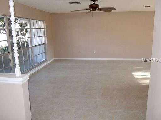 5th image of 3220 Stratford Ln