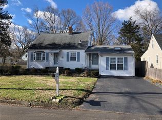 40 George St, North Haven, CT 06473