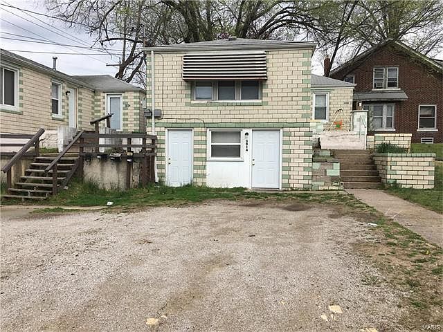 1st image of 303 N 1st St #A