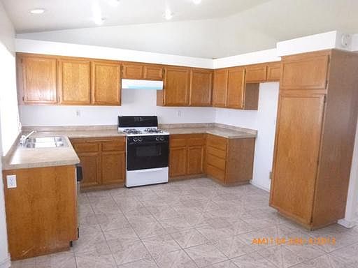 4th image of 24696 Fortune Bay Ln