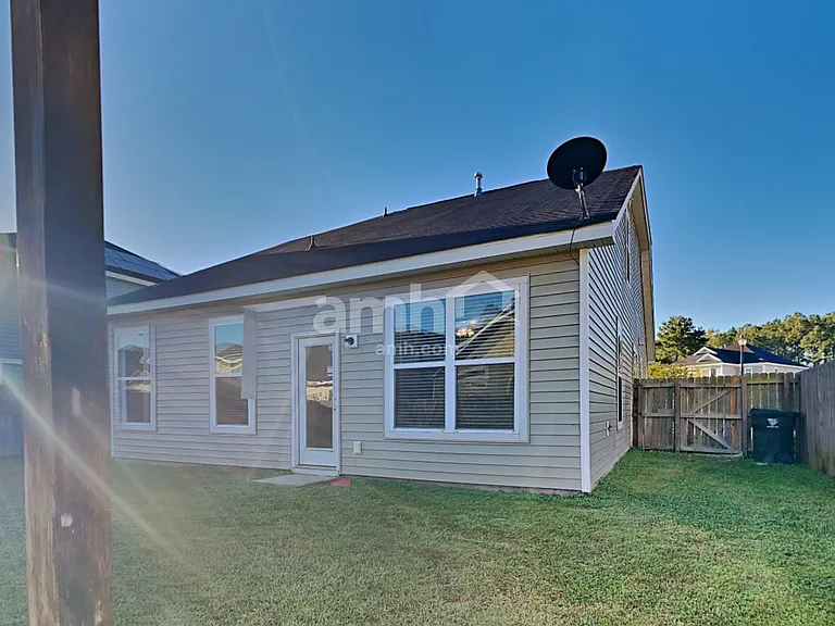 112 Orleans Ct — Photo 21