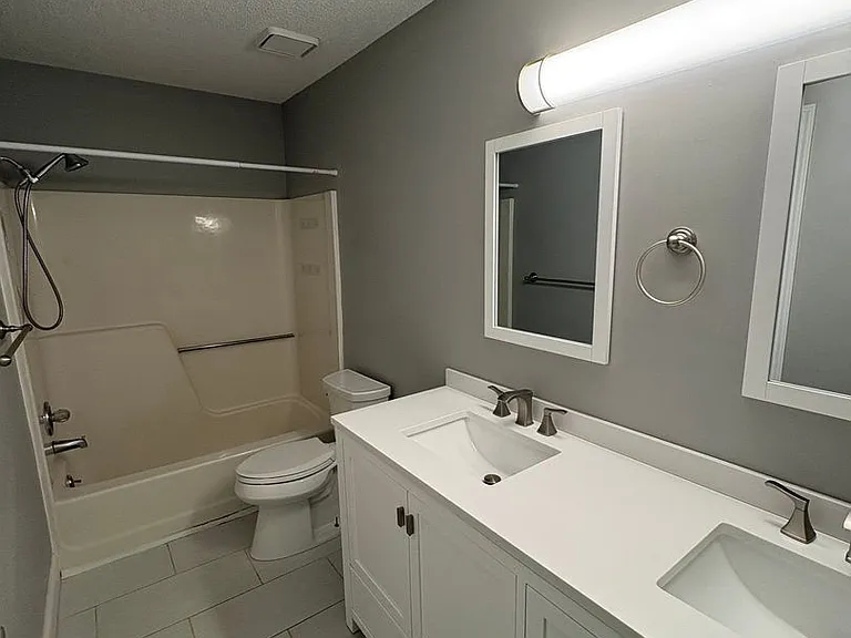 6815 NW Mokane Ave — Photo 5