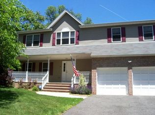 35 Copley Ave, Teaneck, NJ 07666