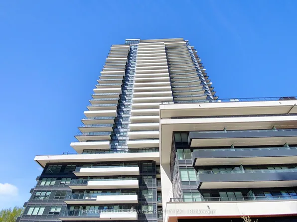 1435 Celebration Dr #2104, Pickering, ON L1W 0C4