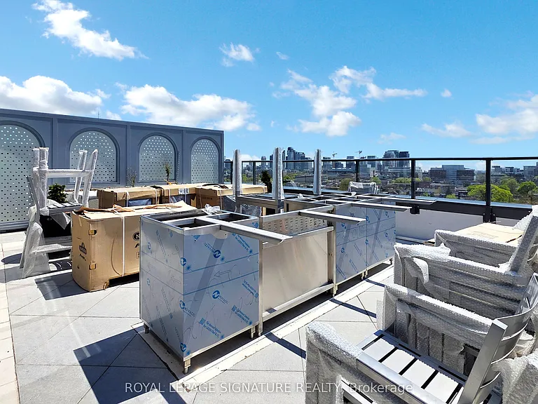 5 Lakeview Ave #203 — Photo 31