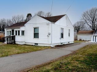 321 E Center St, Coloma, MI 49038