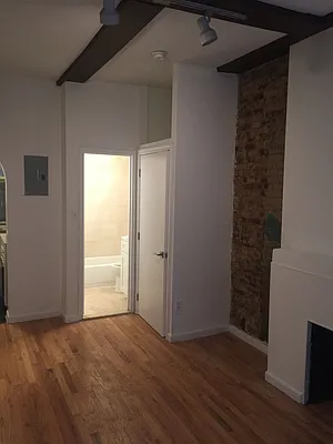 Rented by Sky Management | media 24