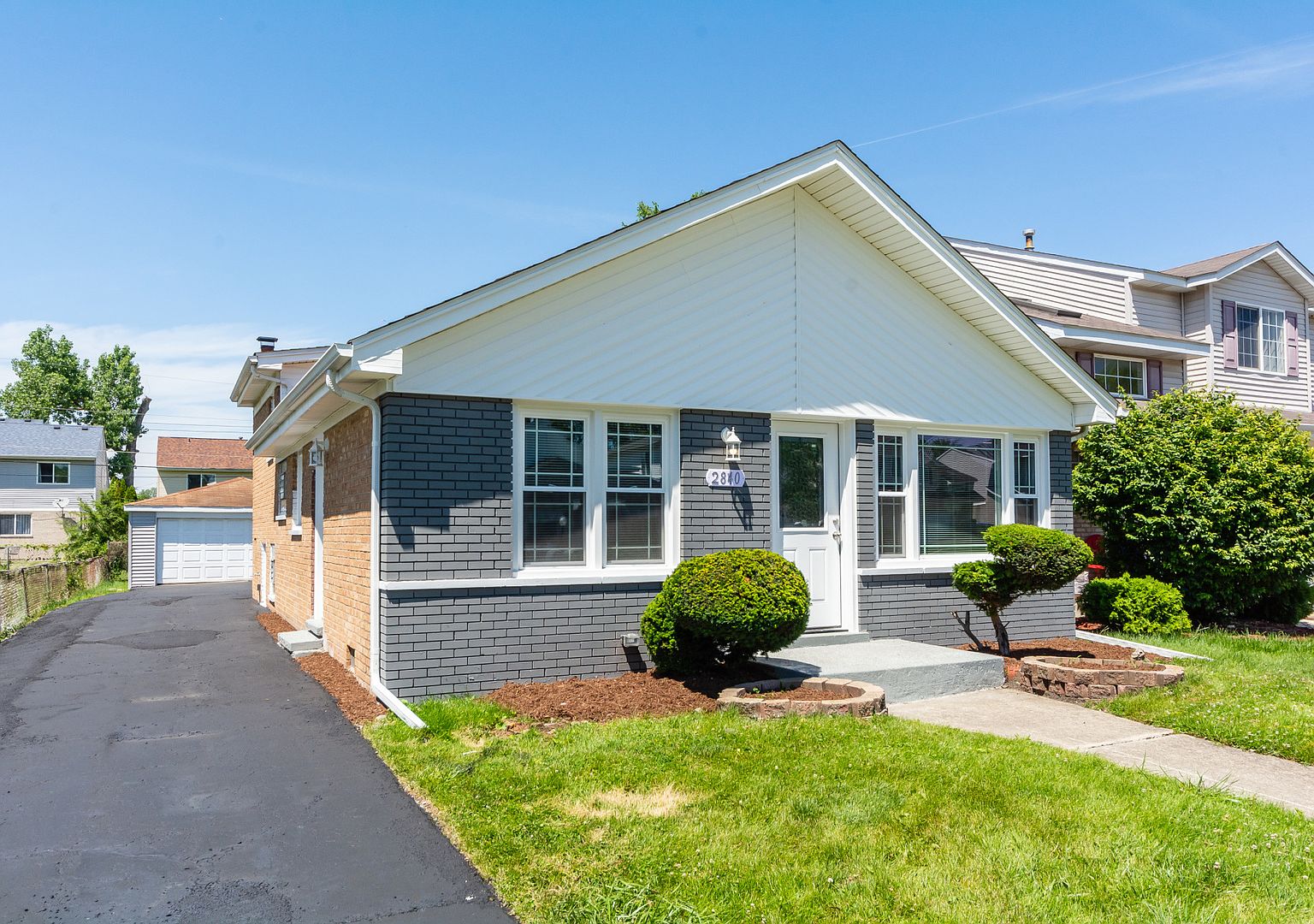 2840 140th St, Blue Island, IL 60406 | Zillow