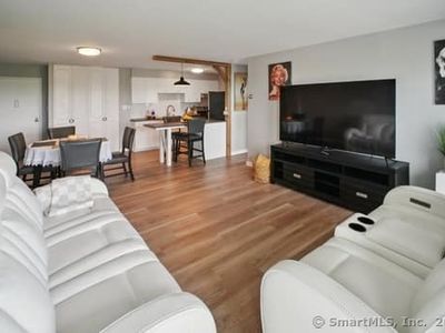 30 Woodland Street APT 9E, Hartford, CT, 06105