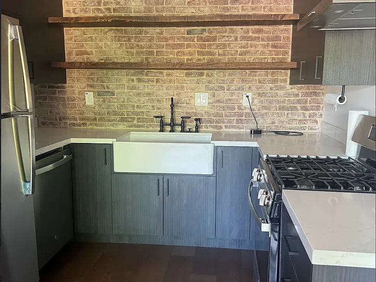 1259 Market St #1 — Photo 9