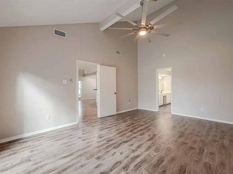 131 Cove Cir — Photo 21