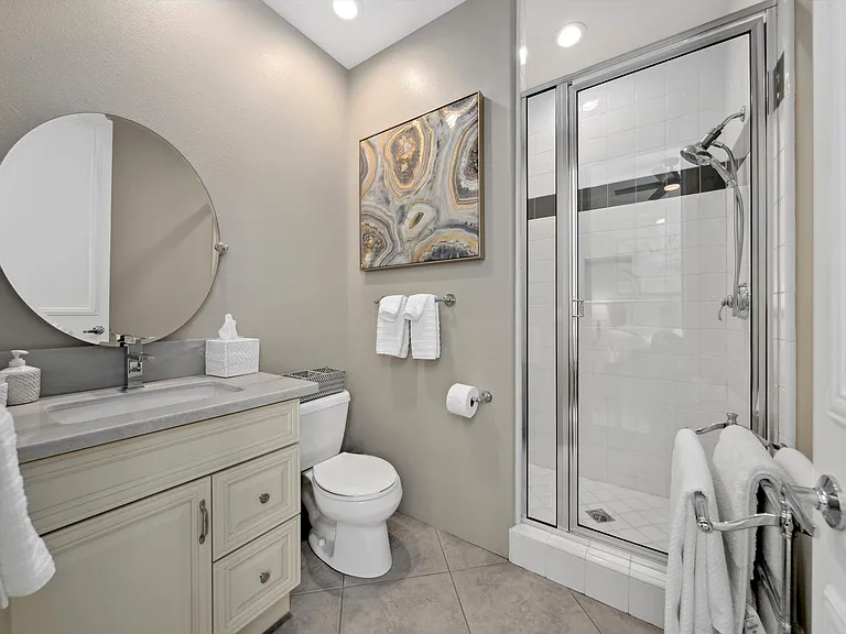 Zen Suite ensuite bathroom