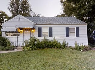 1734 Pimmit Dr, Falls Church, VA 22043
