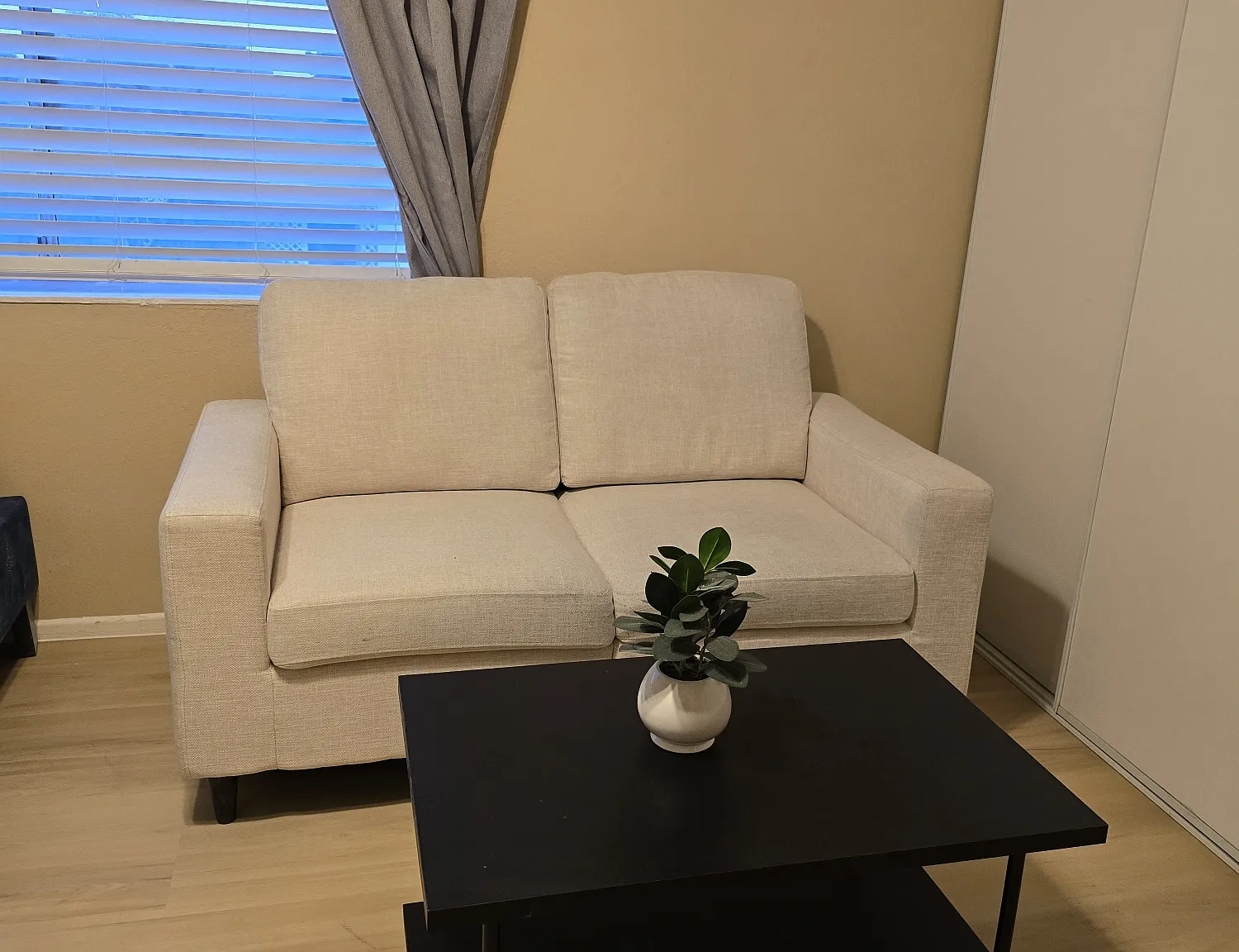 4 bed, 3.5 bath, 2500 sqft, $950 — Photo 3