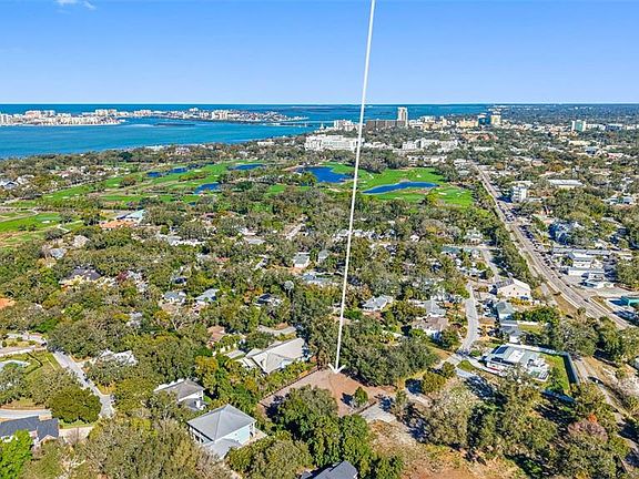 3rd image of 404 Fairview Rd #25