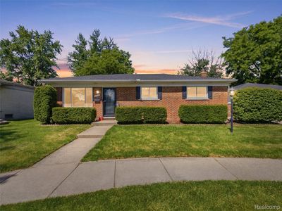 40963 Flagstaff Dr, Sterling Heights, MI, 48313
