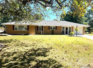 709 Pardee Rd, Godfrey, IL 62035