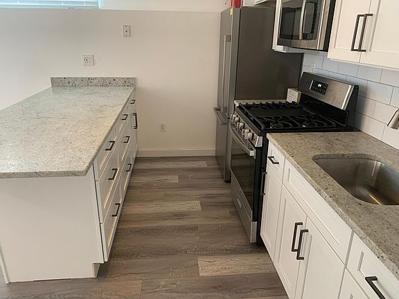 5th image of 190 Darnell Ln Floor 1