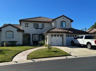 811 Inverlochy Dr, Fallbrook, CA 92028