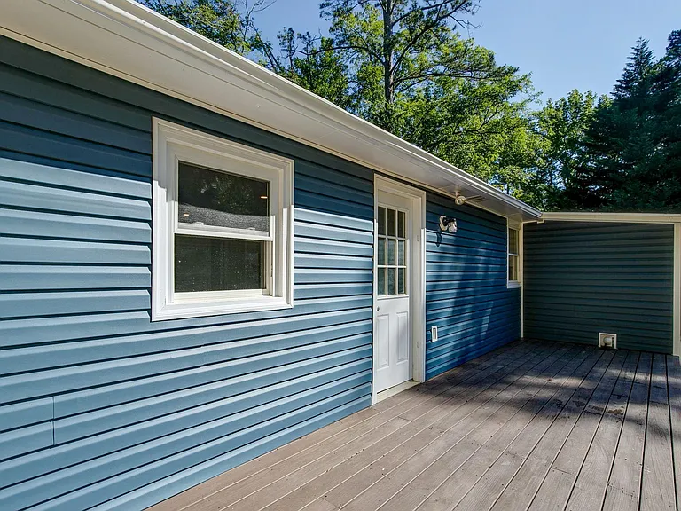 907 Green Meadow Dr — Photo 16