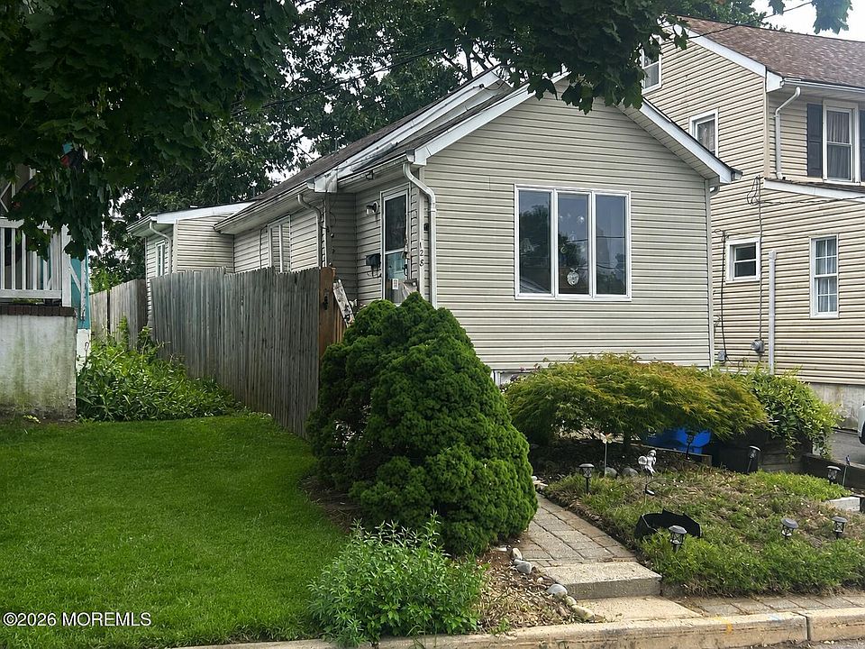 1st image of 128 Chamone Avenue