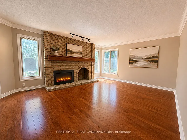 179 Sunnyside Dr — Photo 4