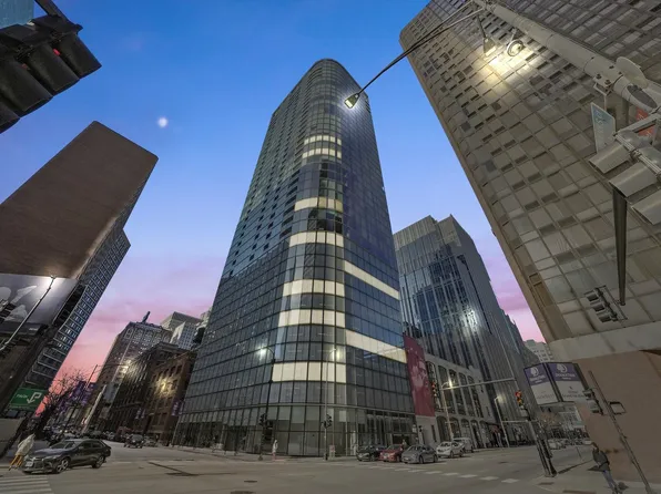 600 N Fairbanks Ct Unit 3105, Chicago, IL 60611