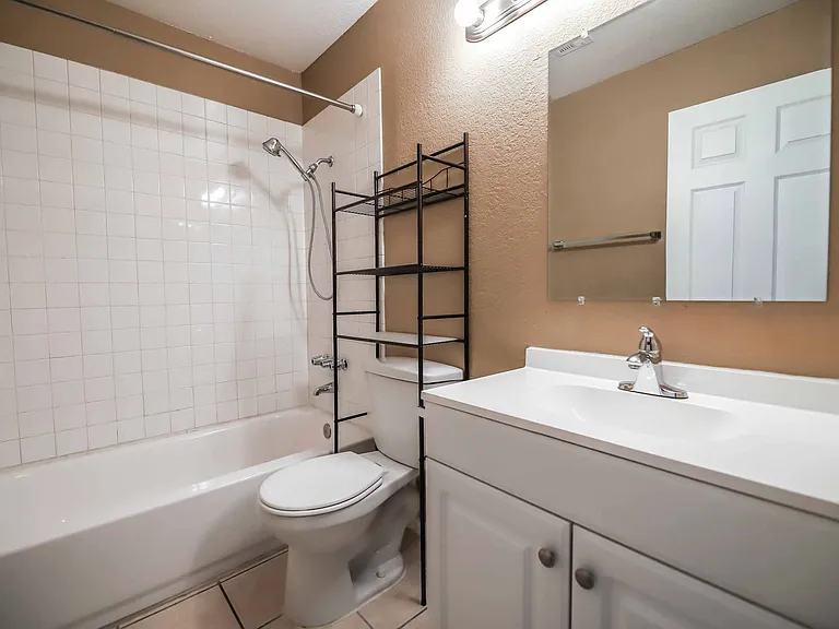 4465 Halbert Ave — Photo 7