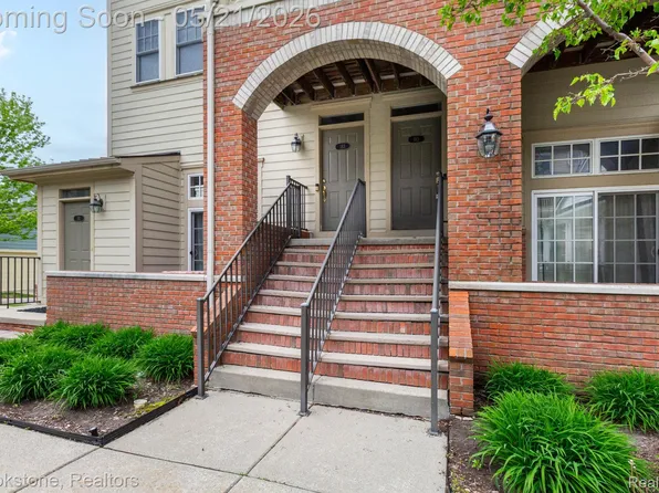 185 Amys Walk, Auburn Hills, MI 48326
