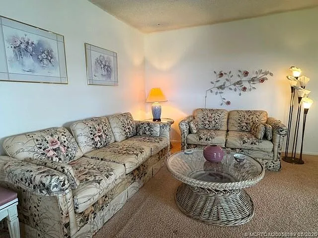 2 bed, 2.0 bath, 992 sqft, $1,550 — Photo 4