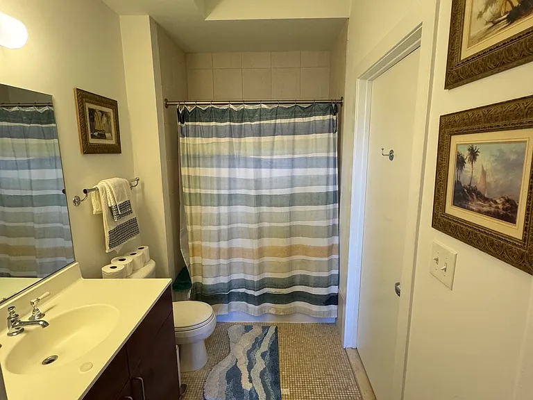 1000 New Jersey Ave SE #1214 — Photo 9