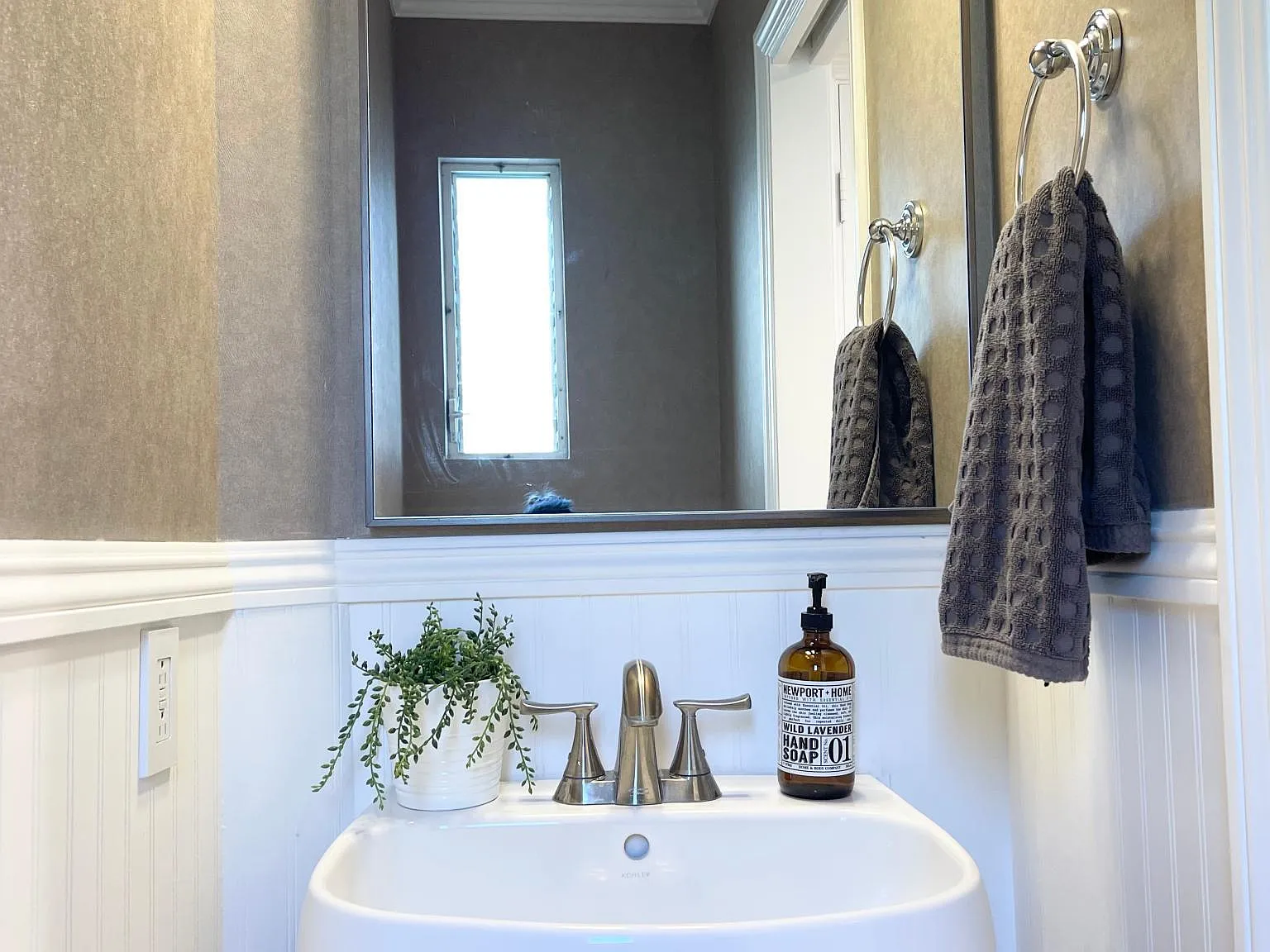 212 Ellwood Beach Dr — Photo 4