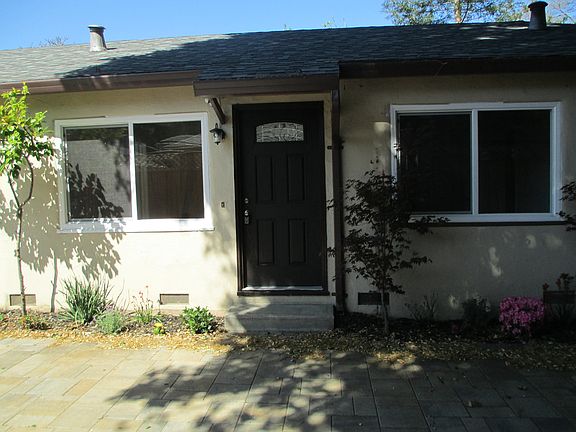 5th image of 1969 Euclid Ave APT 2