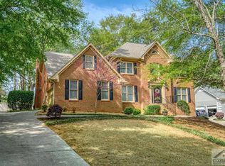 2421 Meadow Grove Way SW, Lilburn, GA 30047