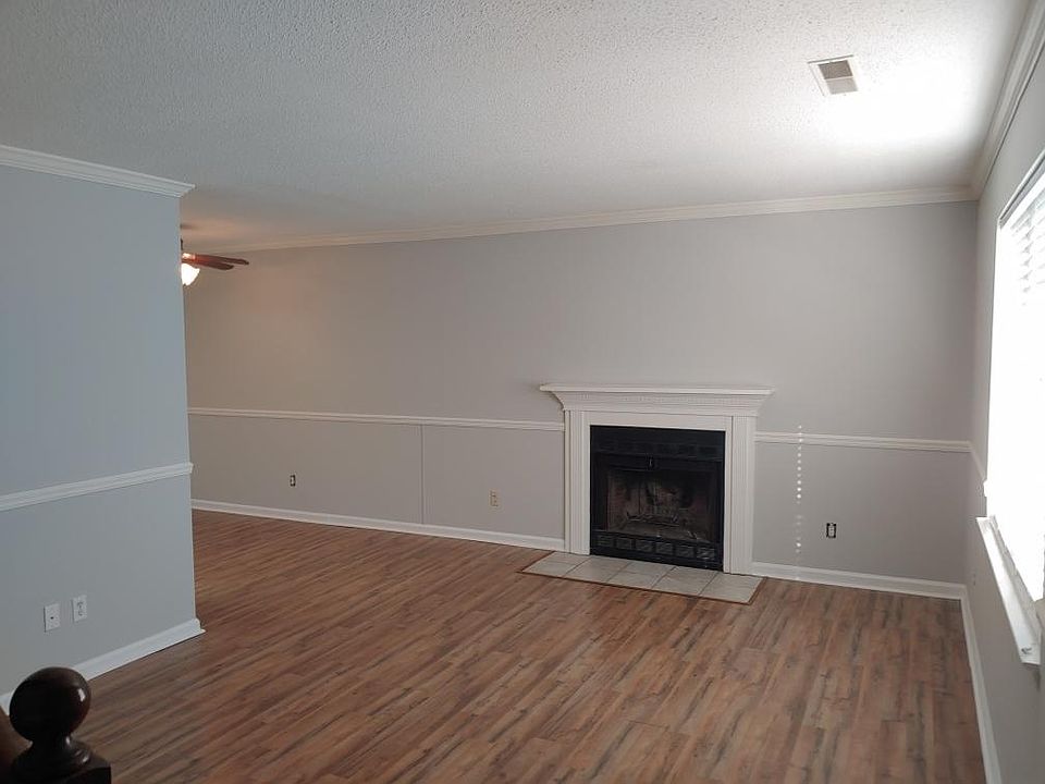 1st image of 3415 Beechwood Ln