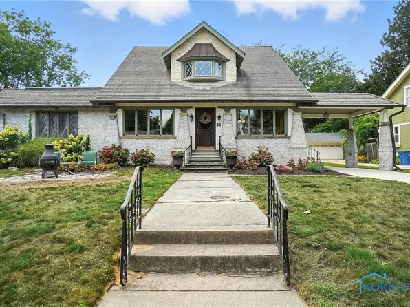 21 N 4th St, Waterville, OH 43566