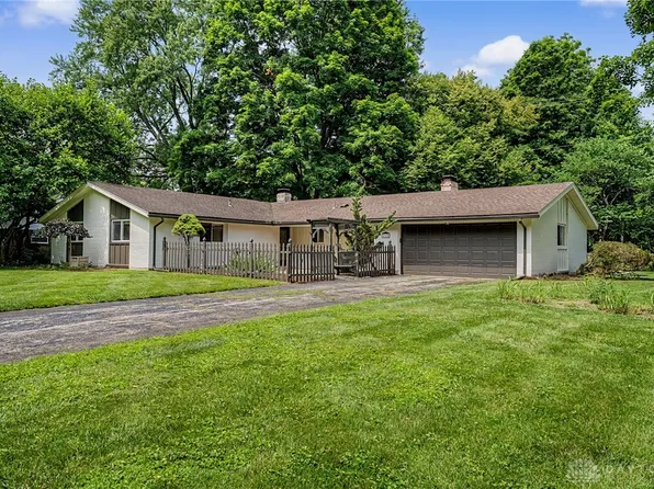 460 Deauville Dr, Dayton, OH 45429