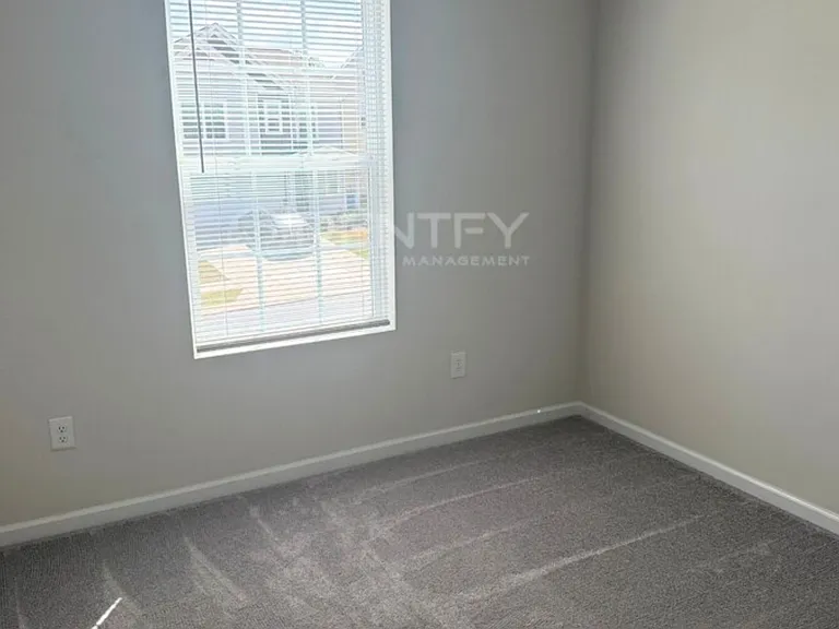 2802 Legacy Ridge Ln — Photo 14