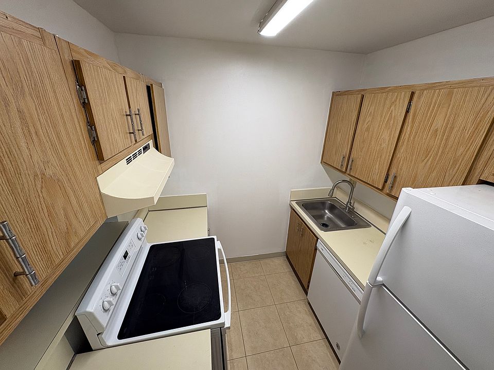 1st image of 5911 Washington St APT 102