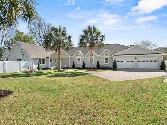 3rd image of 120 Blackburn Rd W