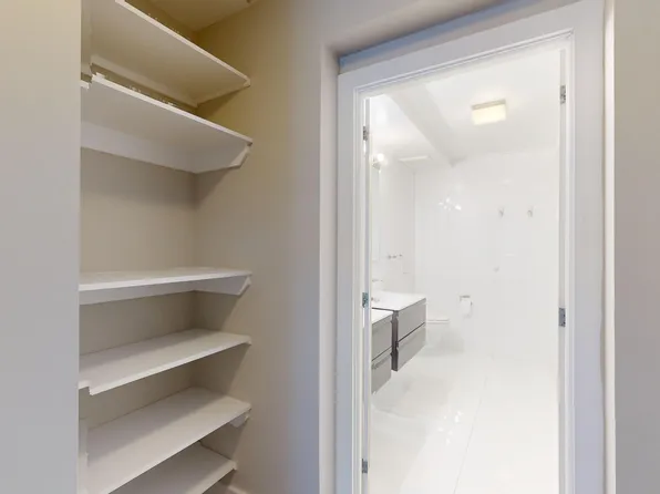 237 East 34th Street image 18 of 40