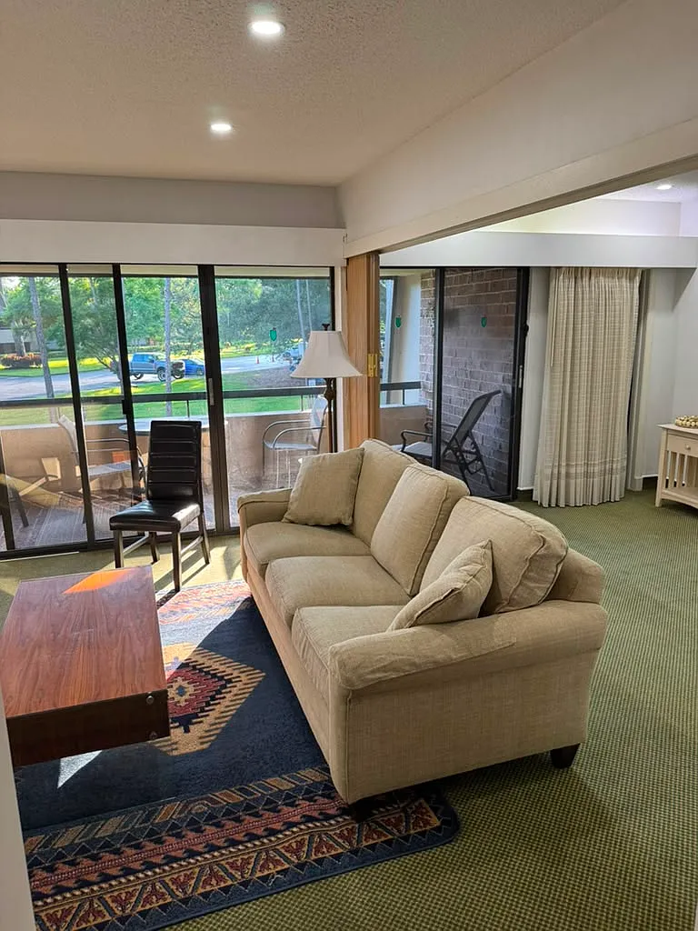 Studio, 530 sqft, $1,350 — Photo 1
